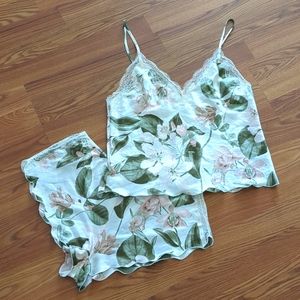 Silk & laced trim lingerie